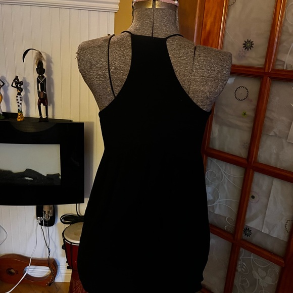 Umgee embroided dressy tank. - Picture 4 of 6